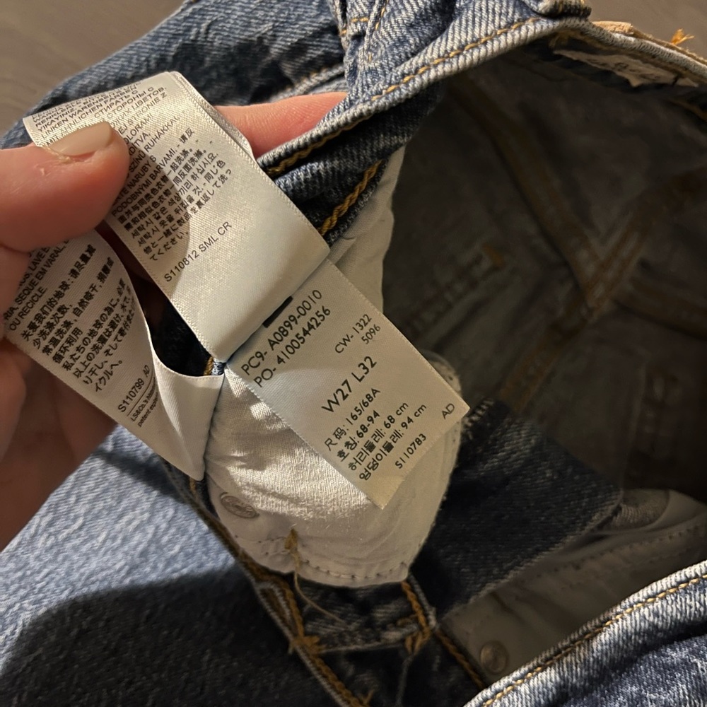 Levi’s 70’s High Rise Flare Jeans - image 6